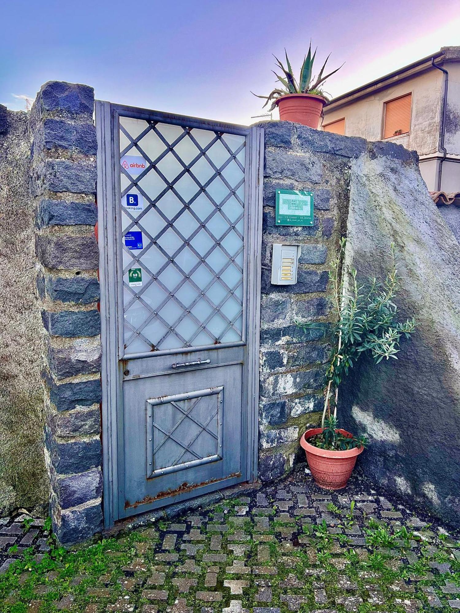 La Casa Di Gio - Free Space N26 Николози Экстерьер фото